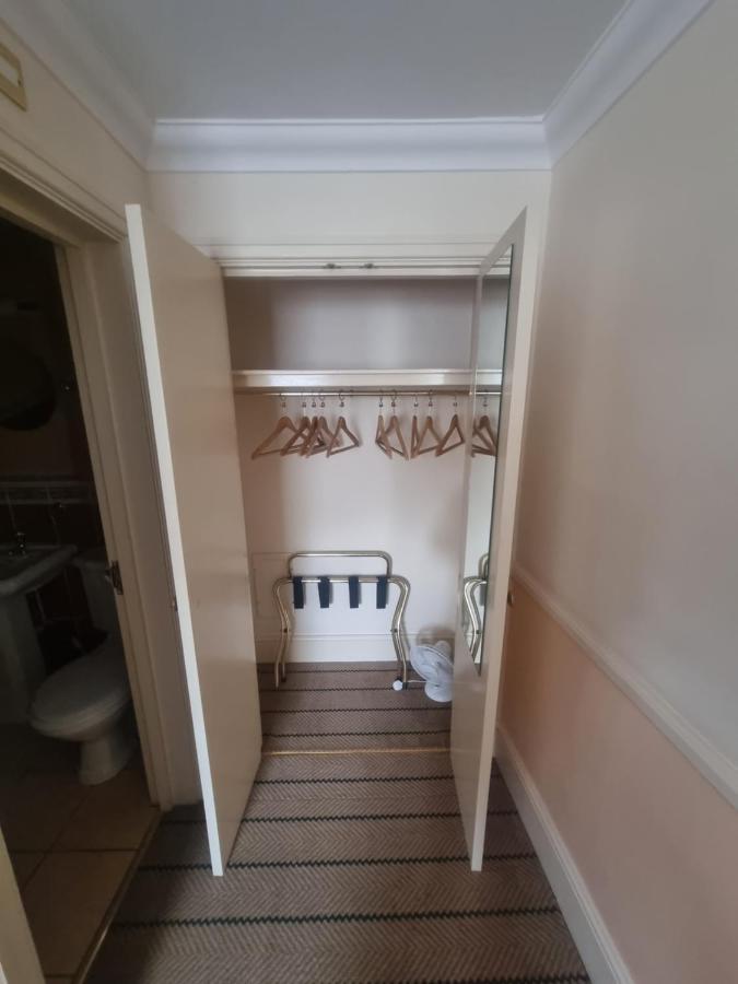 The Royal Oak Hotel Ramsgate Bagian luar foto