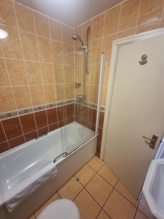 The Royal Oak Hotel Ramsgate Bagian luar foto