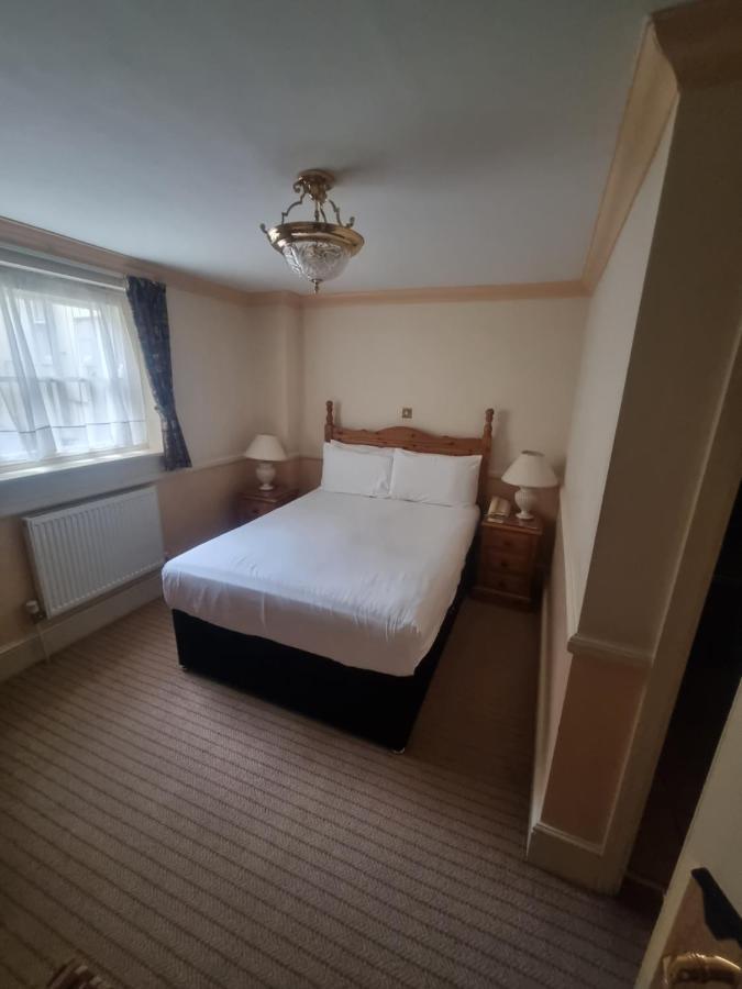The Royal Oak Hotel Ramsgate Bagian luar foto