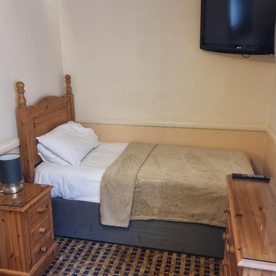 The Royal Oak Hotel Ramsgate Bagian luar foto