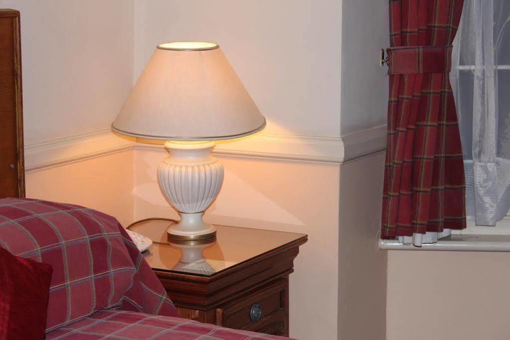 The Royal Oak Hotel Ramsgate Bagian luar foto